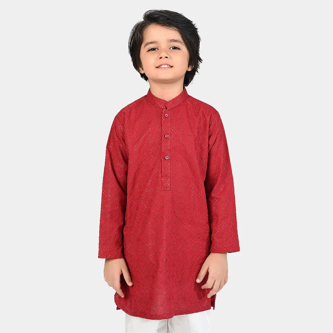 Which Pakistani Kurtas Look Best on Boys?